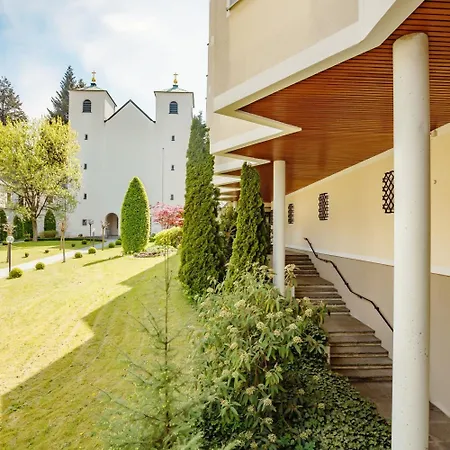 Kloster St. Josef נוימרקט אין דר אוברפפלץ