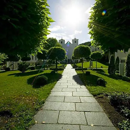فندق Kloster St. Josef نيوماركت إن دير أوبيرفالز