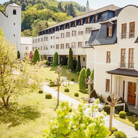 Kloster St. Josef 2*
